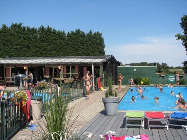 Boomstamhuis High Chaparral Oorsbeek Exterior foto
